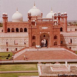 Badshahi Mosque situated in Lahore